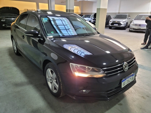 Imagen 5 de 14 de Volkswagen Vento 1.4 Highline 150cv 2017 Famaautos