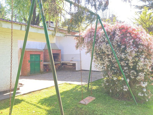 Imagen 22 de 25 de Casa Con Hermoso Parque En B° Los Robles Del Monarca Dueño Vende