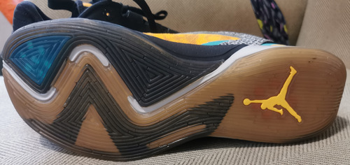 Tenis Nike Jordan Luka 2 Hombre Estándar Talla 29.5cm (Usado)