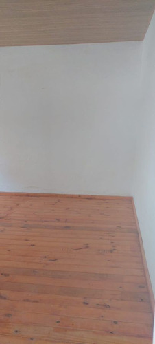 Casa En Venta De 2 Dormitorios C/ Cochera En Fray Marcos