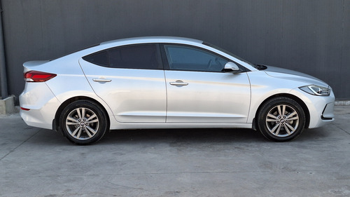 Hyundai Elantra 1.6 GLS 2AB AC ABS