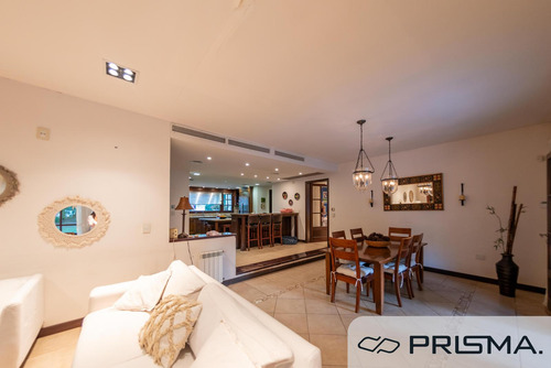 Casa Premium - 4 Dorm - El Bosque