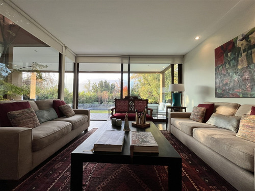 Casa En Venta De 6 . No Perimetral ,sector Craighouse