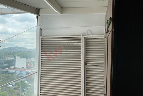 Edificio En Venta En Calzada De Los Jinetes /generando Rentas