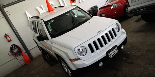 Imagen 13 de 15 de Jeep Patriot 2014 2.4 Sport Cvt