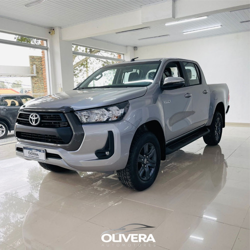 Toyota Hilux 2.7 D.cab. Sr 4x4