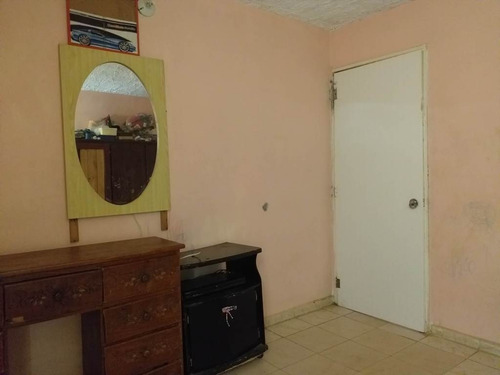 Imagen 7 de 9 de Acogedora Casa En Venta En Urbanizacion Las Eugenias 22-410 04146954944