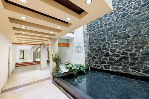 Residencia En Venta San Angel Inn, Lazcano