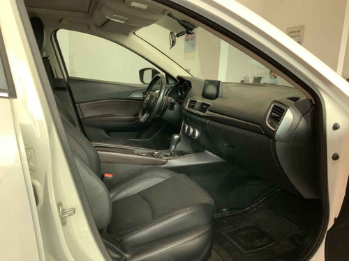 Imagen 4 de 14 de Mazda Mazda 3 2017 5p Hatchback S Grand Touring L4/2.5 Aut