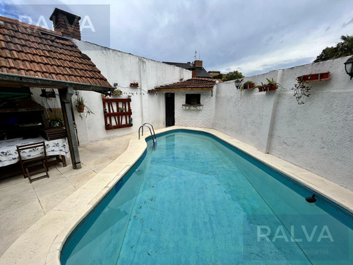 Imagen 12 de 24 de Casa De 4 Ambientes Con Piscina - Mart.-fleming/panam.