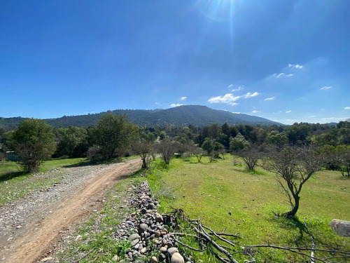 Terreno Plano Con Cerco Y Acceso Proximo Al Rio Claro