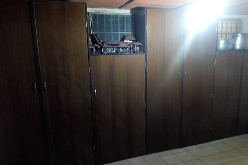 Imagen 5 de 18 de Asein975 Vende Amplia Casa En San Joaquin Sector La Camachera