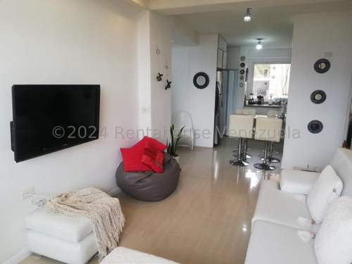 Apartamento En Venta Mirávila 24-19189