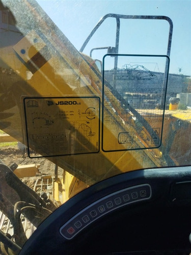 Escavadeira Jcb Js200lc Ano 2011 C/ 11.000 Horas