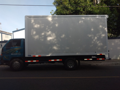 Imagen 5 de 10 de Transporte Cargas Y Más
