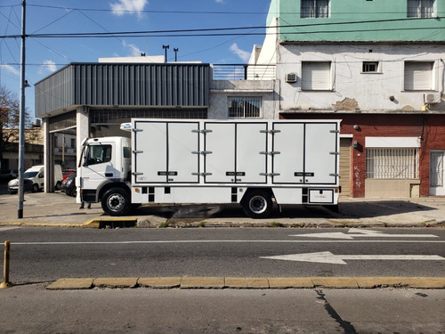 Imagen 3 de 16 de Mercedes Benz Atego 1721/48 Año 2019