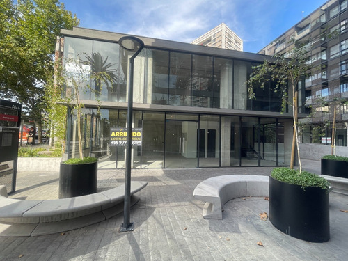 Gran Local Comercial! 75m2 + Terraza 38,84 Mt2