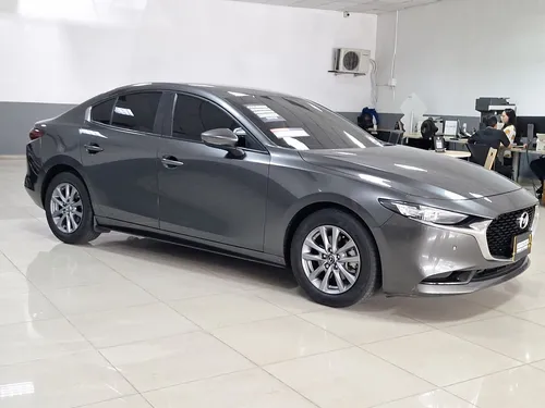 Mazda 3 TOURING HÍBRIDO