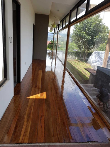 Imagen 10 de 10 de Instalacion,lijado Y Pulido Pisos De Madera Equipo 0 Polvo.