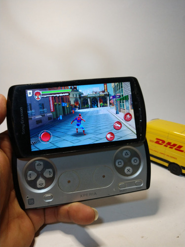 Sony Ericsson Xperia Play Con Juegos Originales De Fabrica Negro (Usado)