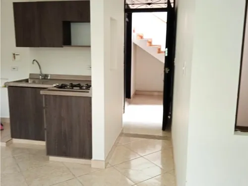 Casa Y Apartaestudio En Venta En Envigado Sector Los Naranjos