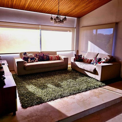 Vendo Penthouse Los Samanes Amoblado
