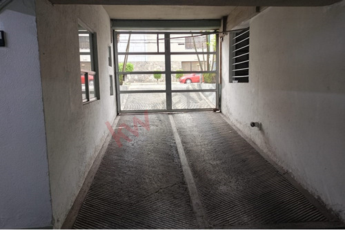 Renta De Departamento Duplex, 2 Recamaras Y Cajón Independiente En Georgia, Nápoles