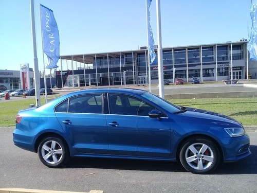 Volkswagen Vento 2.5 Luxury Tiptronic Mb