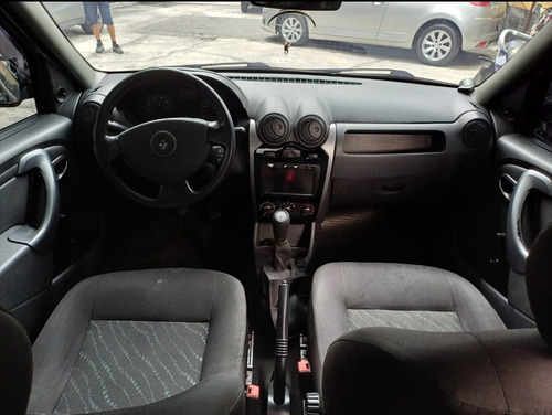 Renault Logan 1.0 16v Authentique Hi-flex 4p