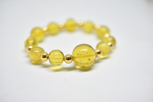 Pulsera Elástica De Esferas Chapadas Con Ámbar Amarillo.