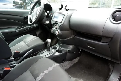Nissan Versa 1.6 Drive