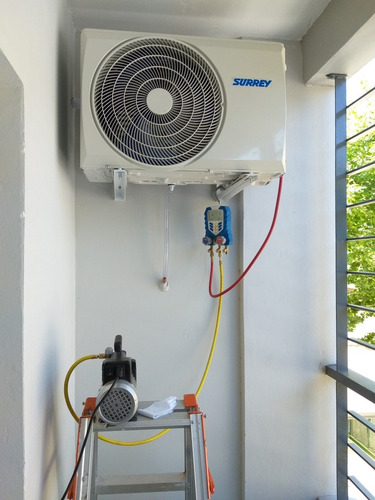 Imagen 4 de 10 de Instalación De A/a - Reparación - Services - Mantenimiento