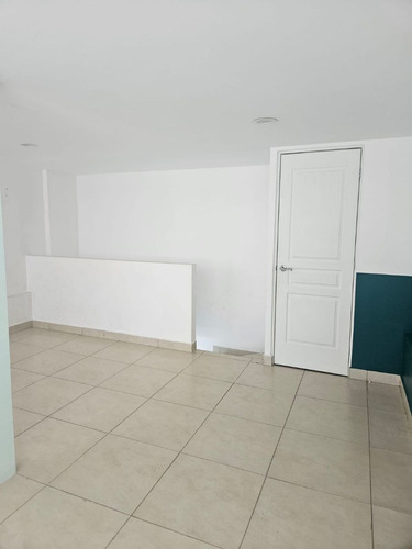 Local Comercial En Renta En Plaza Ubicada En Milenio Iii Queretaro