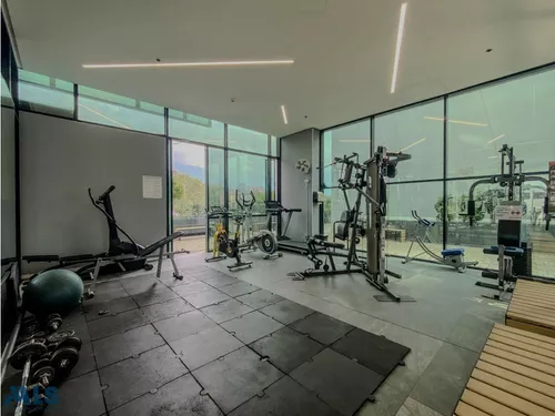 Vive Con Lujo Y Comodidad En El Corazón De Medell...(mls#254203)