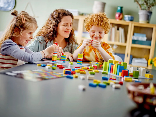 Lego Juega Con El Braille: Alfabeto Español, 40724.- Cantidad De Piezas 287 Versión Del Personaje Braille