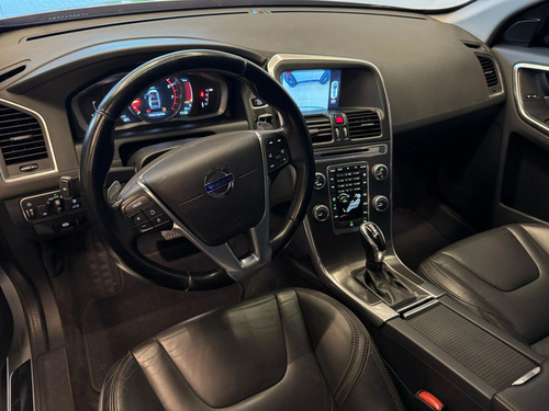 Volvo XC60 2.0 T5 Dynamic Drive-e 5p
