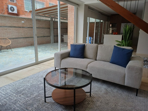Alquiler/pb/duplex/ La Castellana/150m2/tza-70m2/ 2h-3b-2pe