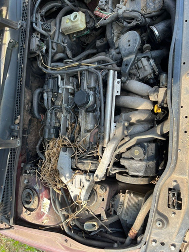 Imagem 5 de 5 de Renault Laguna Sw 2.0 16v 1997 Sucata Somente Peças
