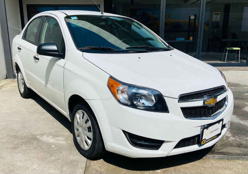 Imagen 1 de 7 de Chevrolet Aveo 2017 4p Ls L4/1.6 Man Linea Anterior