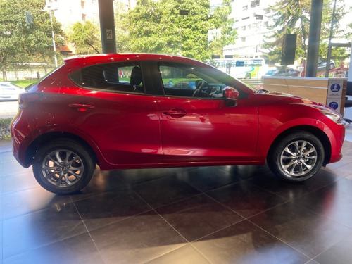 Imagen 4 de 15 de Mazda 2 Hb Touring At 2024/yr