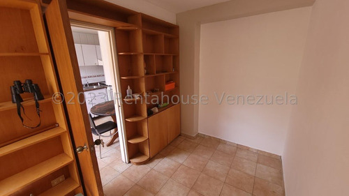 Apartamento En Venta. Montalban Ii. 24-10011