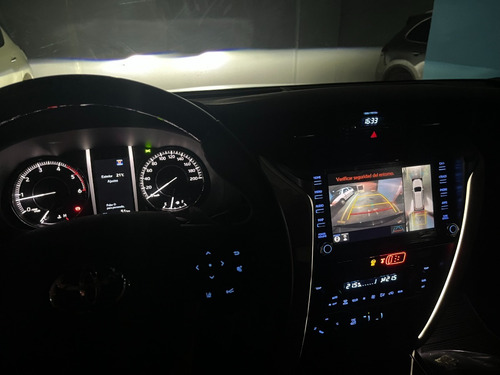 Imagen 4 de 15 de Toyota Sw4 Diamond Ii 2.8 Tdi 6 At 7a 2022