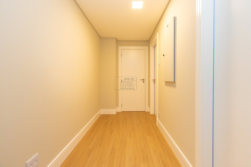 Imagem 26 de 30 de Apartamento Com 3 Dormitórios À Venda Com 187.47m² Por R$ 1.056.110,25 No Bairro Cristo Rei - Curitiba / Pr - Ap 1898