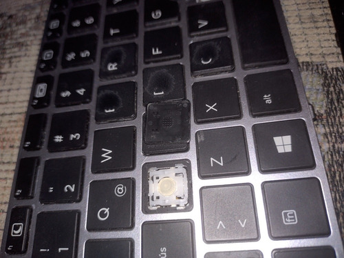 Teclado Hp Modelo L0073-161 Se Vende Por Tecla O Completo (Usado)