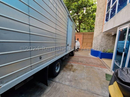 Edificio Comercial/ Tipo Loft (3 Pisos) Venta Los Dos Caminos Mls-24-28164