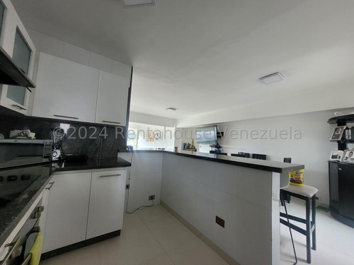 Espectacular Apartamento En Venta En Los Naranjos Del Cafetal #24-15546