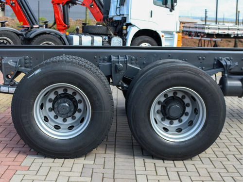 Imagem 14 de 15 de Volvo Vm 330 I-shift 8x2 2017 No Chassi=ford,volks,mb,vw