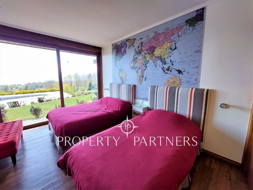 Imagen 19 de 30 de Espectacular Casa En Pucón Con Gran Vista Al Lago