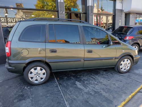 Chevrolet Zafira 2.0 Gl 2011