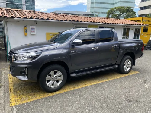 Toyota Hilux 2.8 Srv Diesel At 4x4 2020